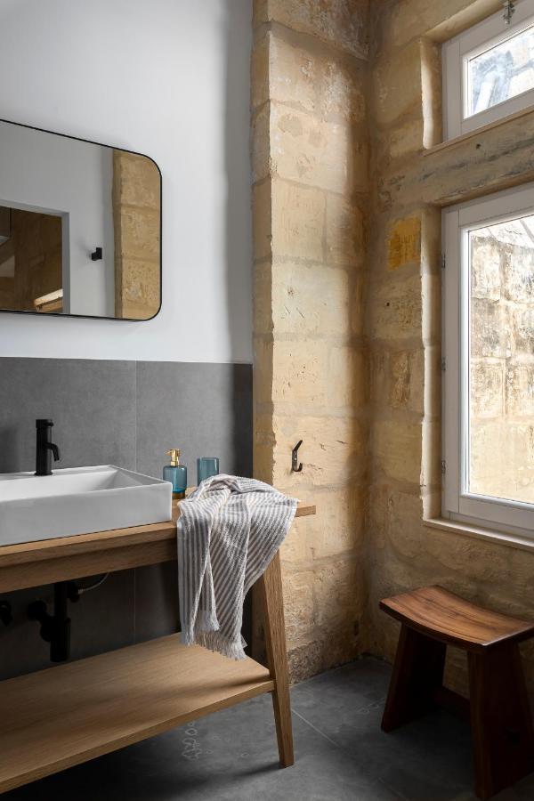 Numru 27 Expertly Restored Small House Of Character Cospicua Exterior foto