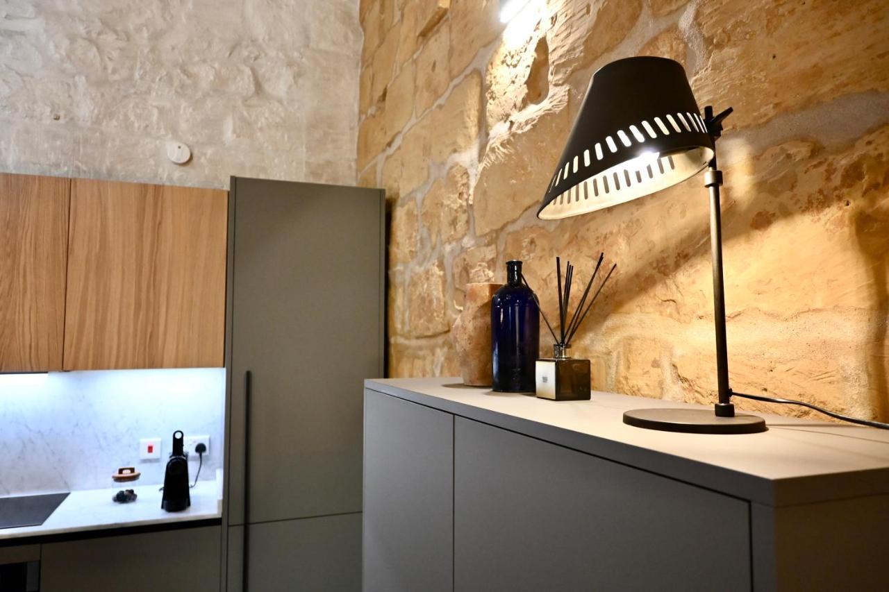 Numru 27 Expertly Restored Small House Of Character Cospicua Exterior foto