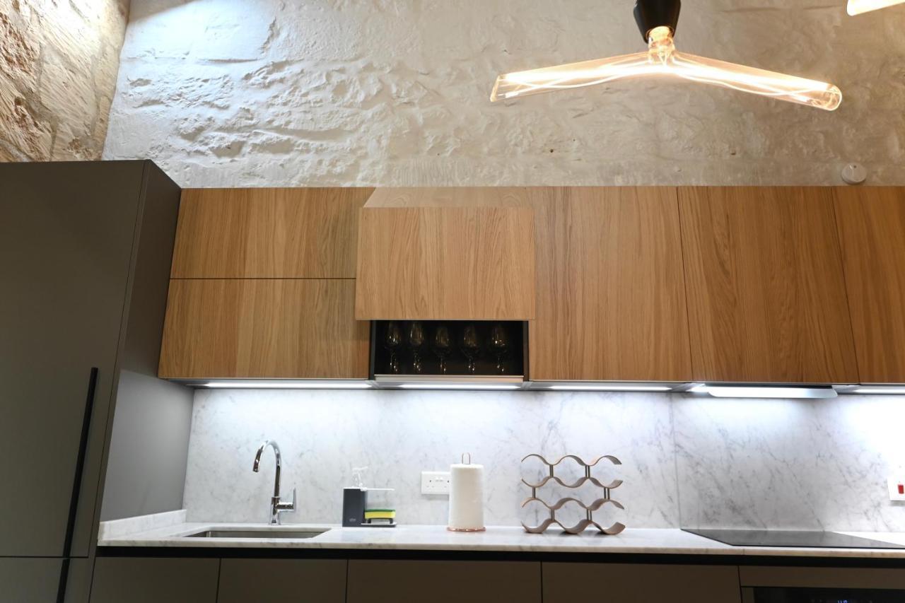Numru 27 Expertly Restored Small House Of Character Cospicua Exterior foto